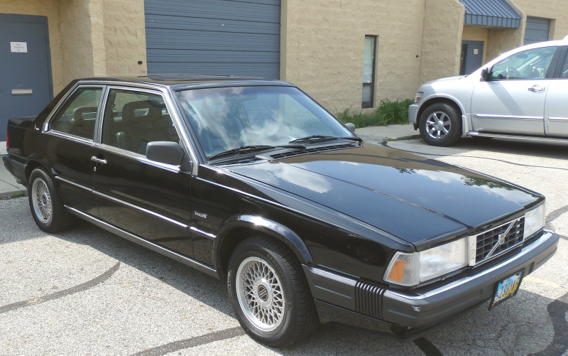 Illustration for article titled Here Are Ten Of The Best First Cars On eBay For Under $25,000